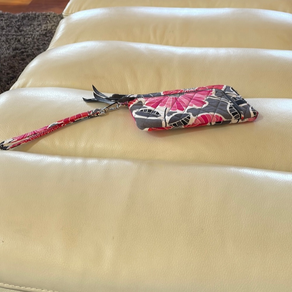 VERA BRADLEY FLORAL WALLET NWOT
